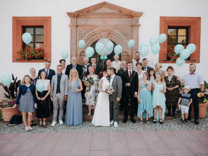 Hochzeitsfotografie Carina und Thomas Zenner im Standesamt Meerane. Gartenhochzeit