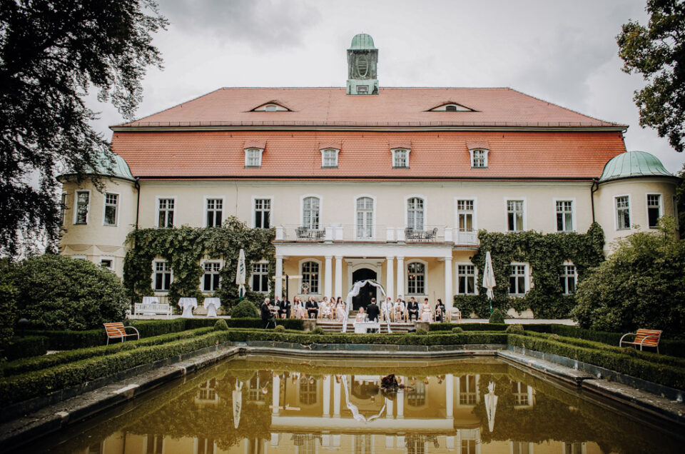 Hochzeitslocation Schloss Schweinsburg - Richard trifft